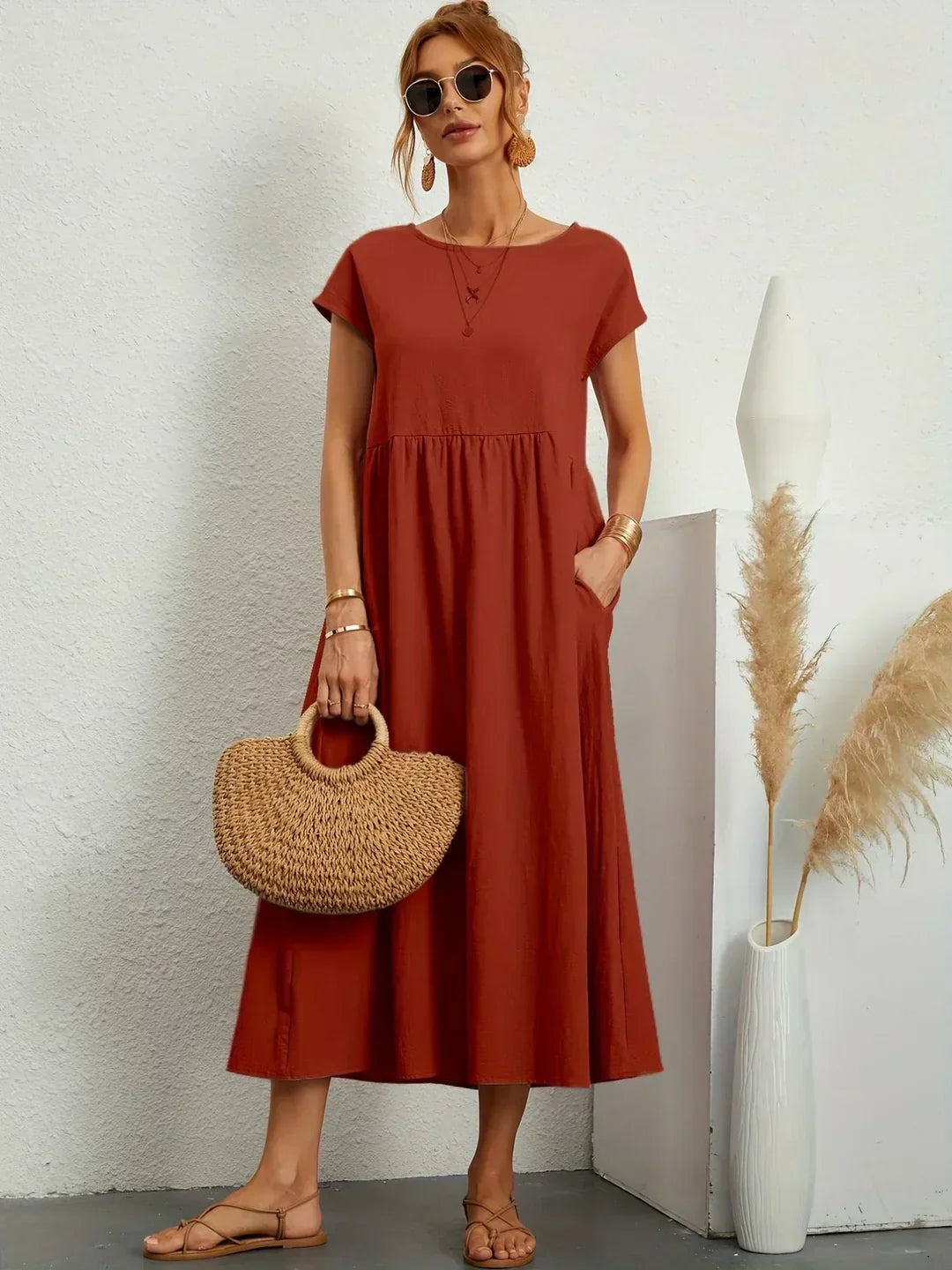 Gabrielle | Robe Midi Fluide avec Élégance Intemporelle