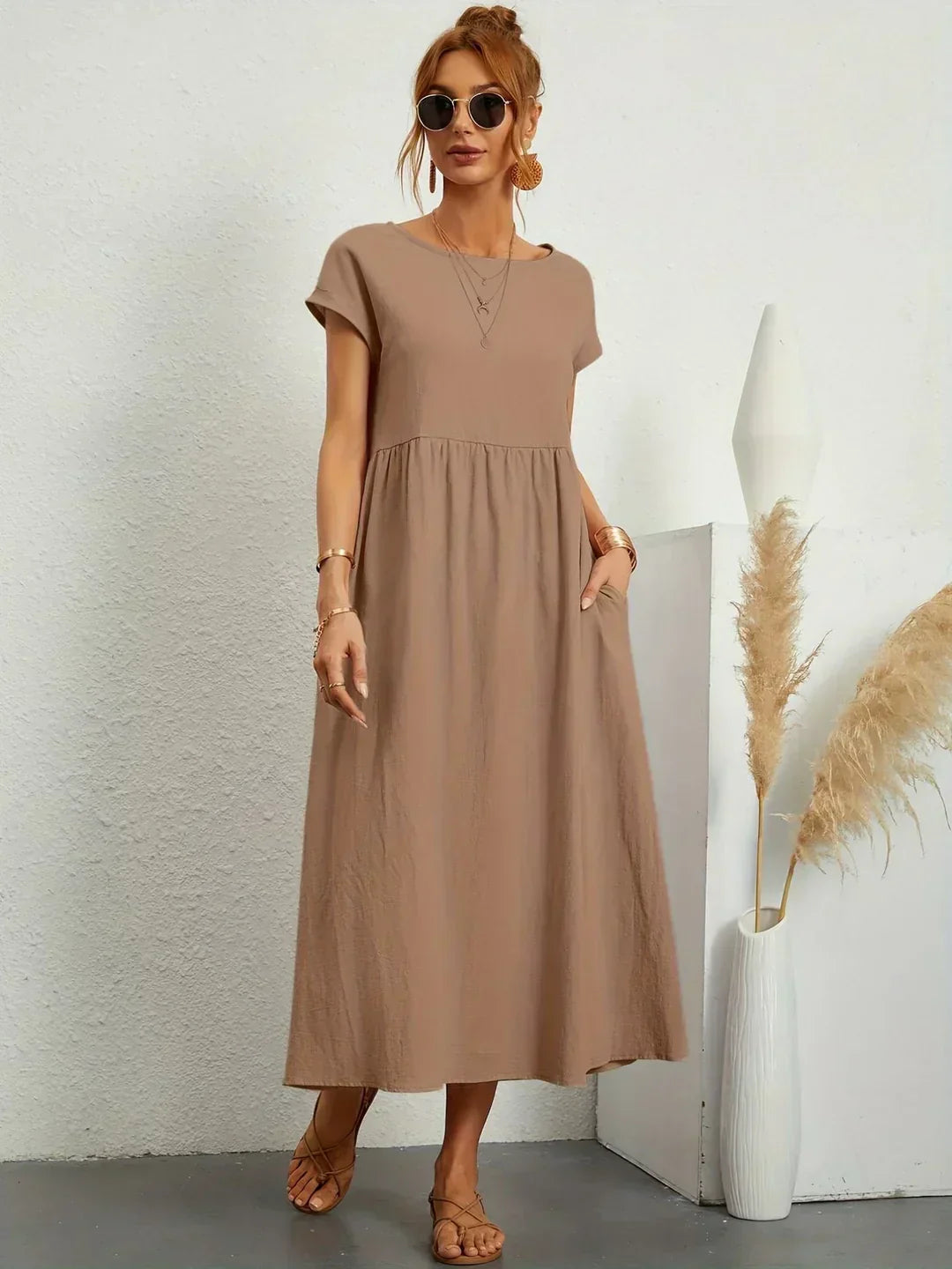 Gabrielle | Robe Midi Fluide avec Élégance Intemporelle